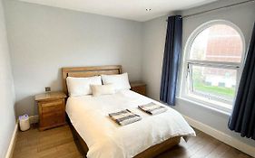 Modern 1 Bedroom Flat Close To Vauxhall
